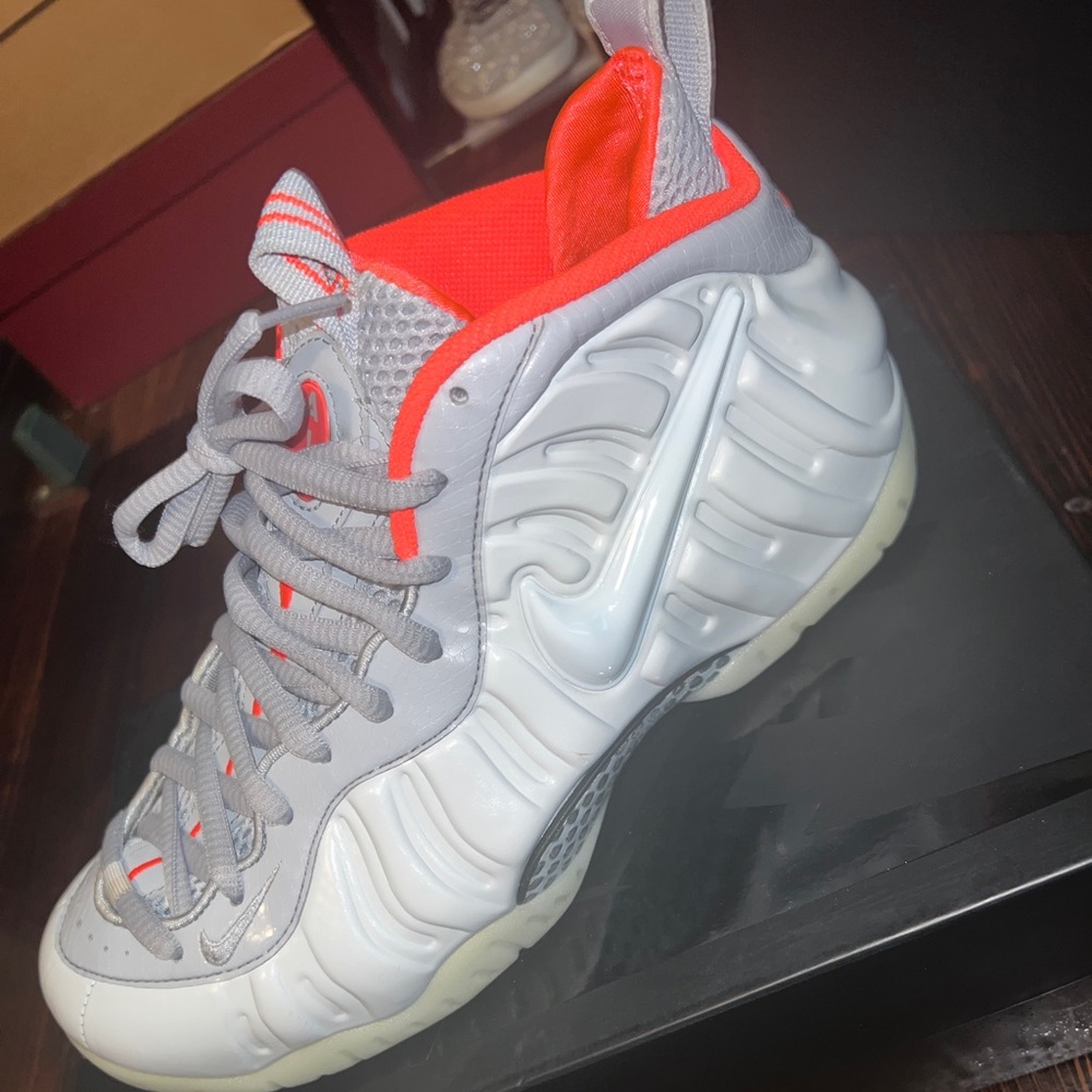 Nike foams